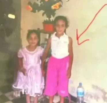 الملاكمة الجزائرية "على اليمين"