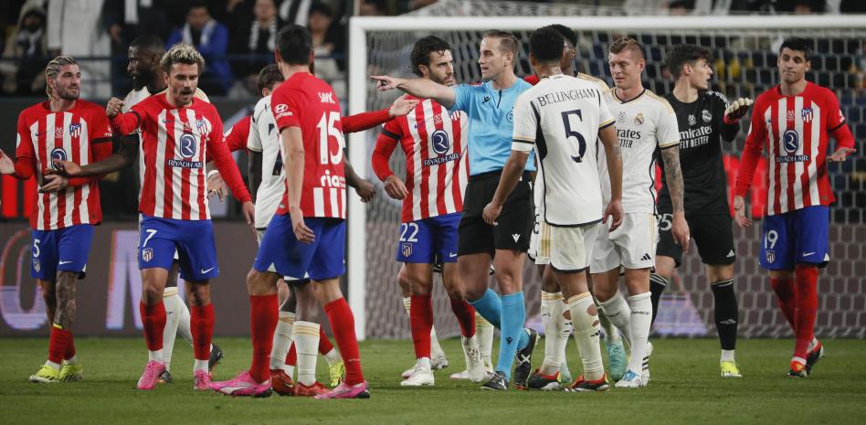 Real Madrid book place in Spanish Super Cup final after eight-goal thriller against Atletico Madrid - Football España
