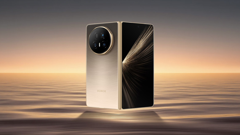 Honor Magic V5 back design against a desert landscape