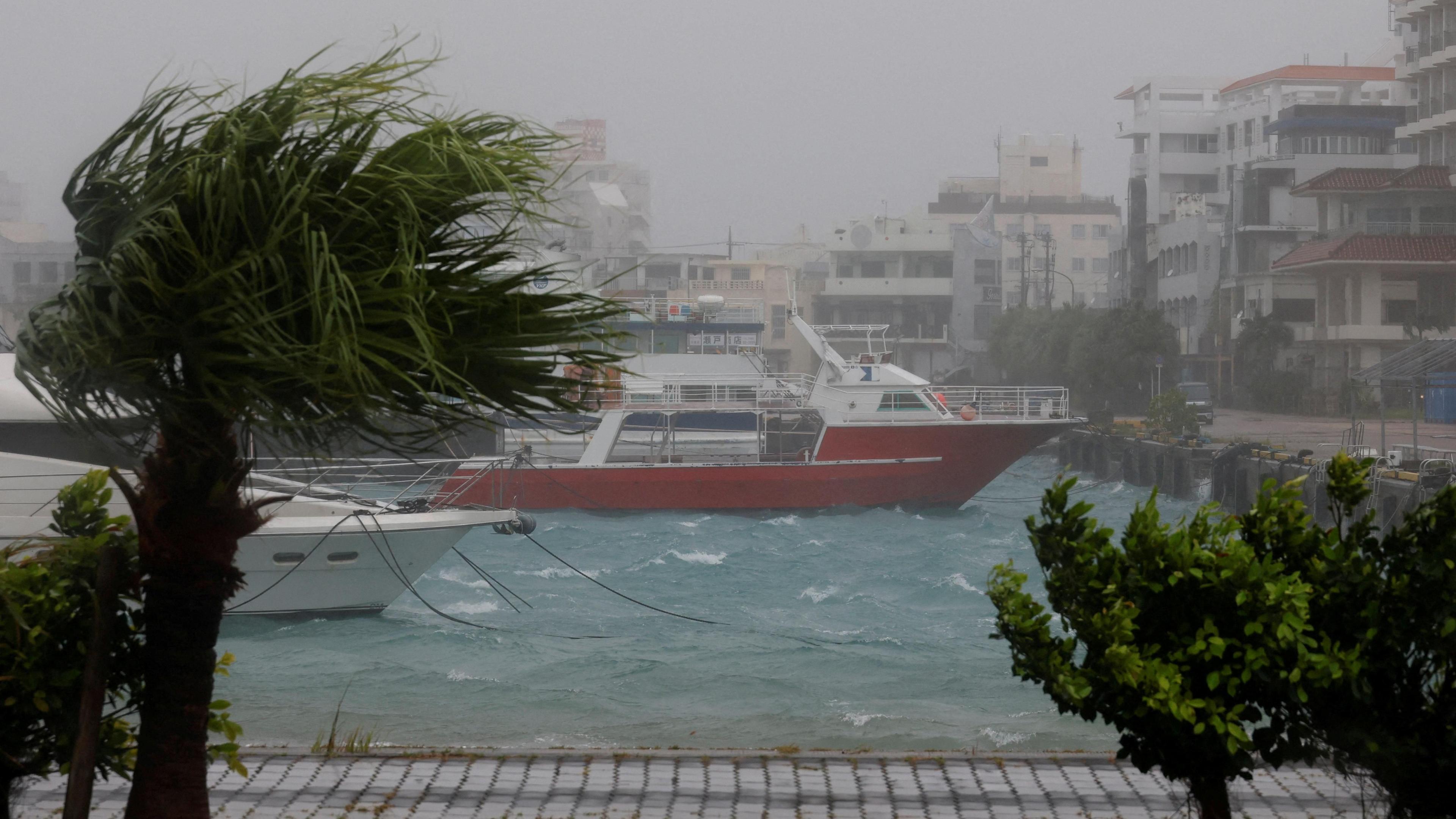 Typhoon Bavi: China braced for second major storm in a week - BBC News