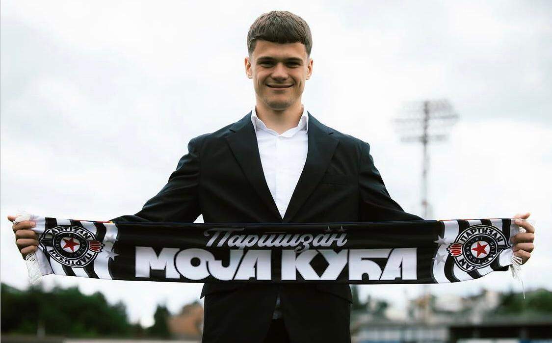 Bijeljinski biser Uroš Milošević potpisao profesionalni ugovor sa Partizanom (foto)