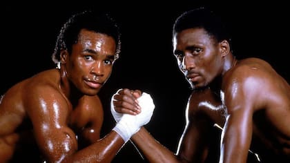 Sugar Ray Leonard y Tommy Hearns, dos de los "Four Kings", un grupo de cracks que completaron Marvin Hagler y Roberto "Mano de Piedra" Durán